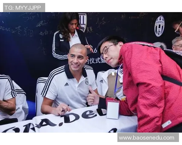 新加坡迎来足球巨星闪耀之夜球迷期待与偶像亲密接触